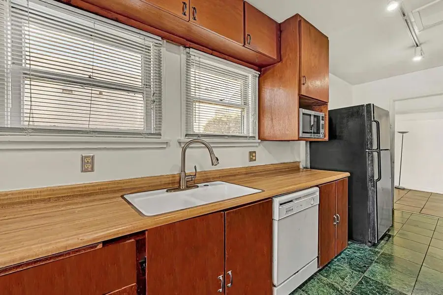 3055 Suncrest, San Diego, CA 92116 - #2