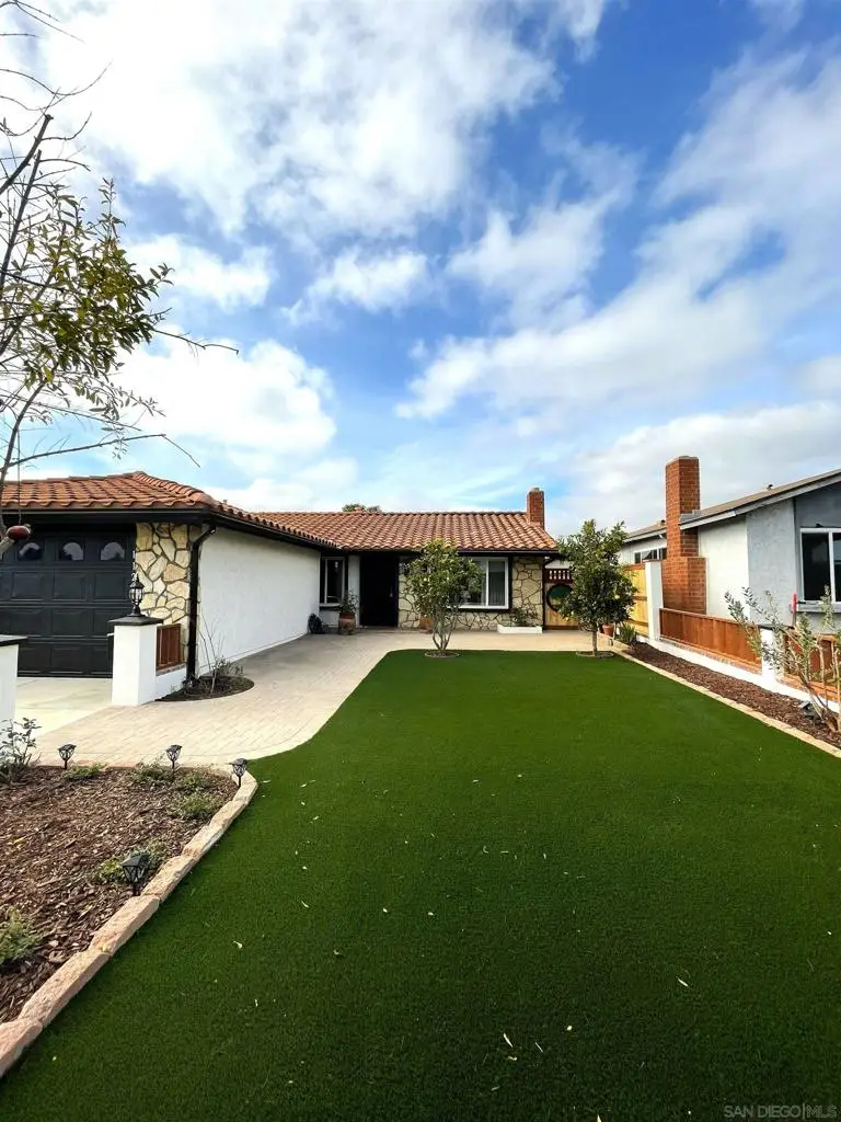 11278 Calle Jalapa, San Diego, CA 92126 - #2