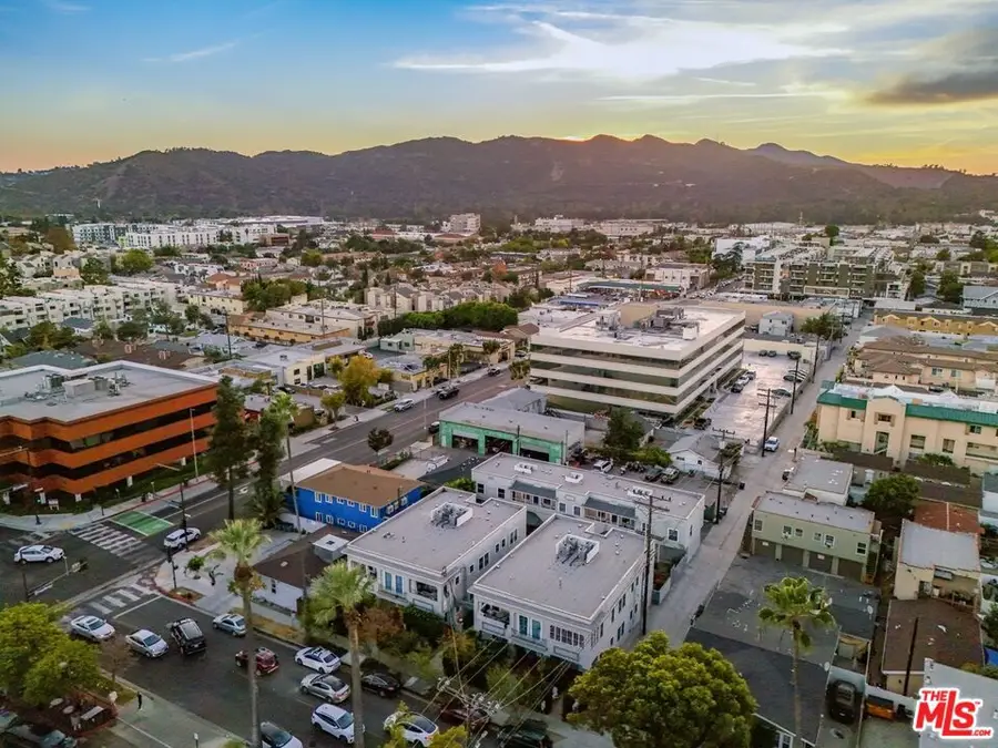 107 N Columbus Avenue, Glendale, CA 91203 - #3