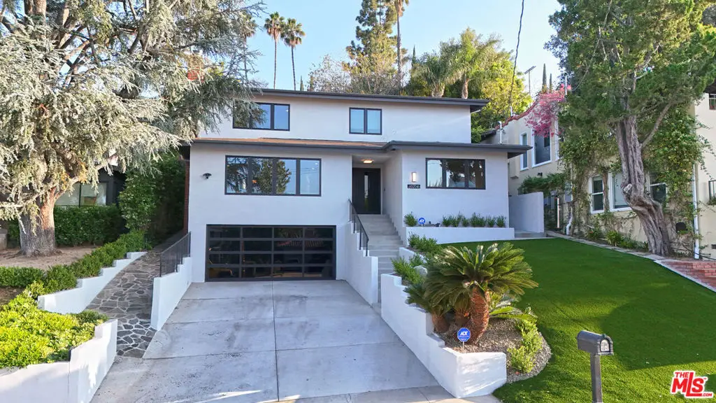 15204 Valley Vista Boulevard, Sherman Oaks, CA 91403 - #1