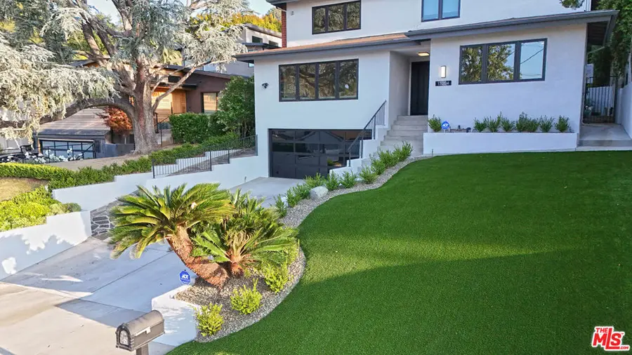 15204 Valley Vista Boulevard, Sherman Oaks, CA 91403 - #2