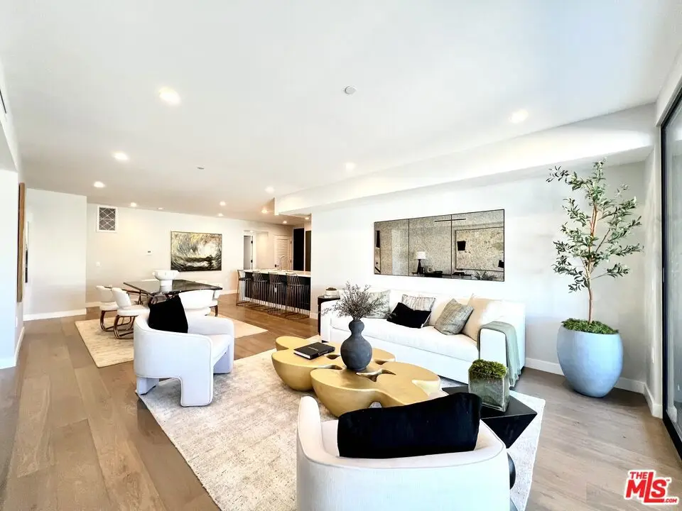 1017 N Croft Avenue #302, Los Angeles, CA 90069 - #1