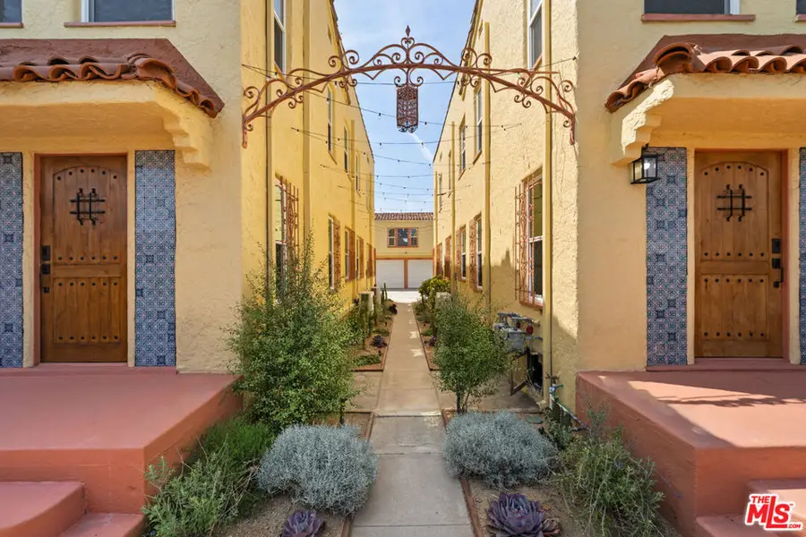 2941 Redondo Boulevard, Los Angeles, CA 90016 - Image #2