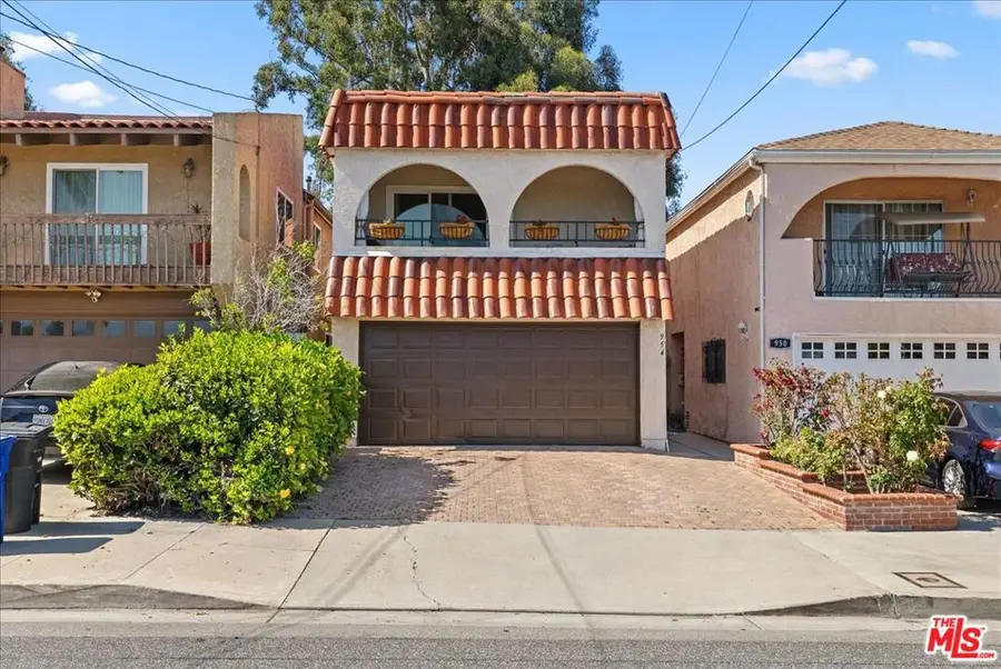 954 W 6th Street, San Pedro, CA 90731 - #2