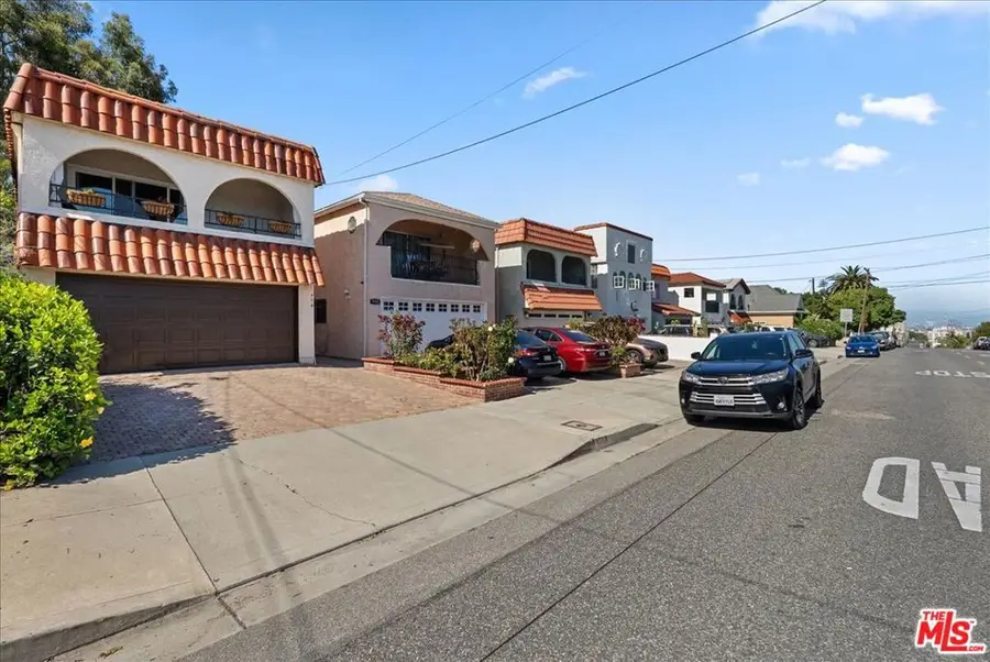 954 W 6th Street, San Pedro, CA 90731 - #3