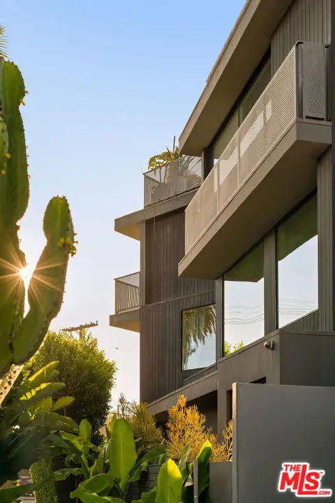 407 Rialto Avenue, Venice, CA 90291 - #2