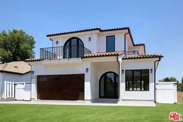 20329 Stagg Street, Winnetka, CA 91306