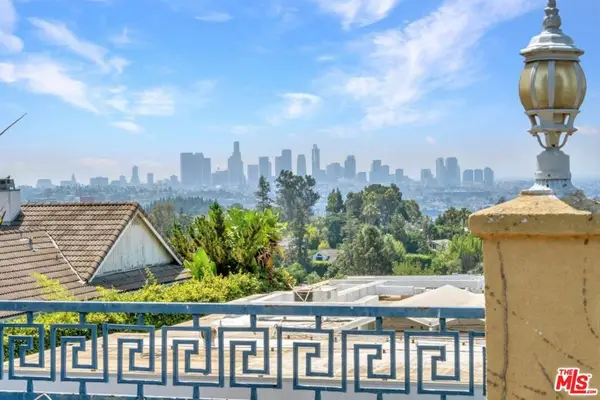 5222 Los Franciscos Way, Los Angeles, CA 90027