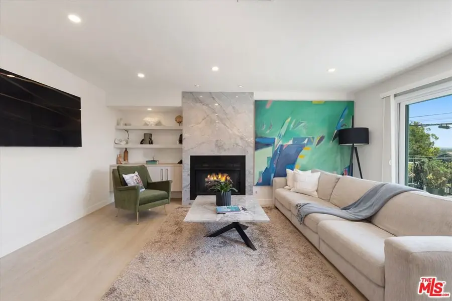 737 Pier Avenue #1, Santa Monica, CA 90405 - #3