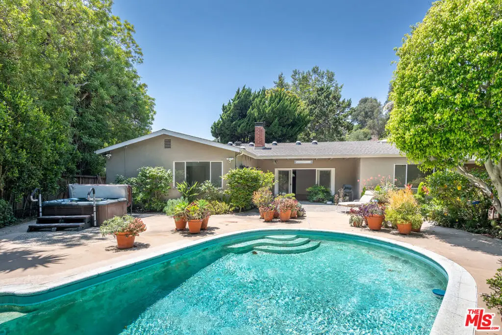 1350 Jonesboro Drive, Los Angeles, CA 90049 - Image #1