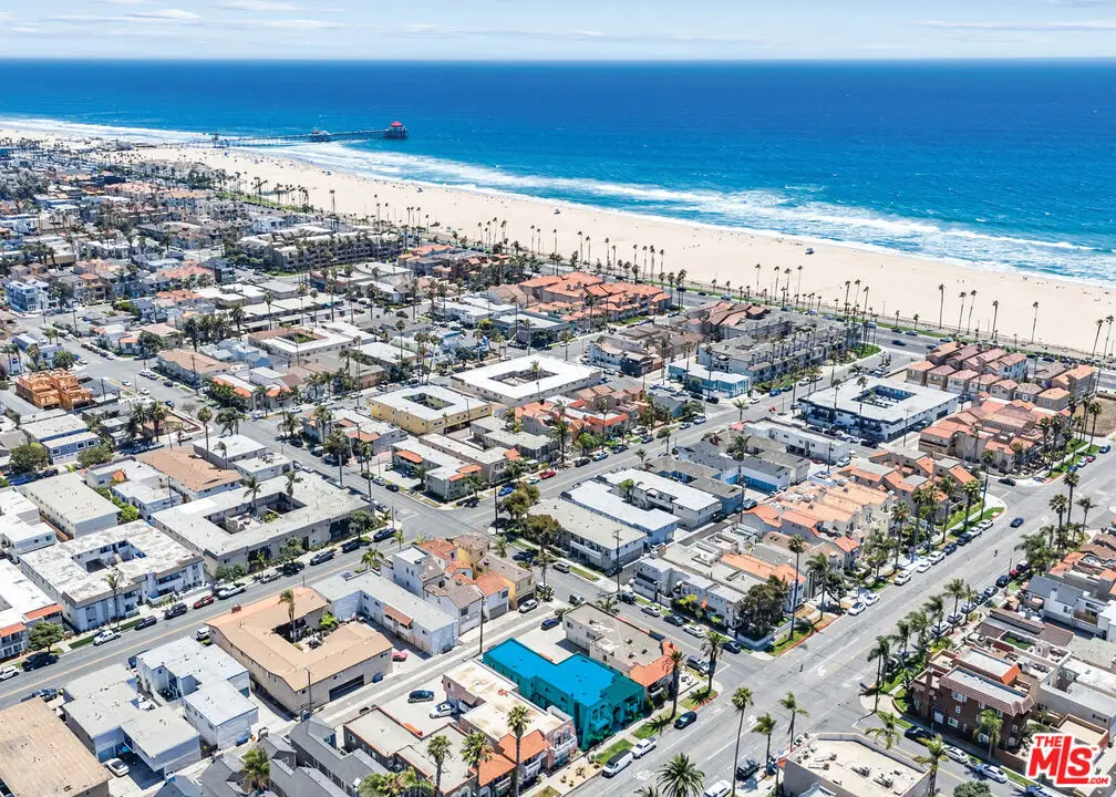 306 17th Street, Huntington Beach, CA 92648 - Image #1