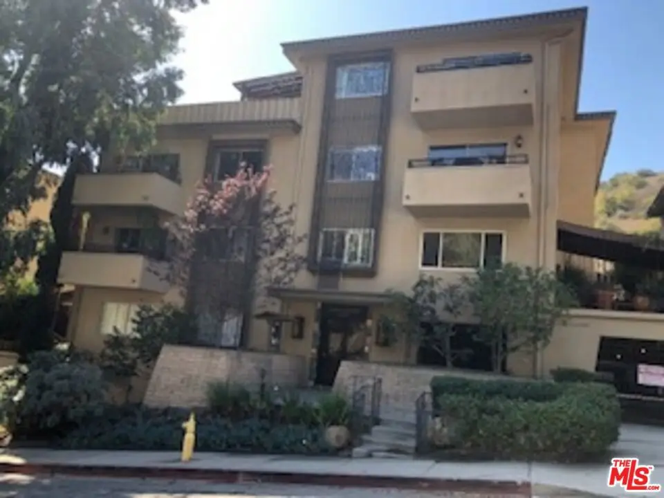 6724 Hillpark Drive #201, Los Angeles, CA 90068 - #1