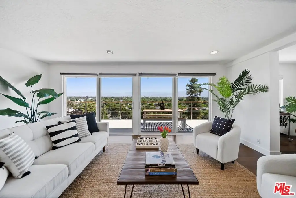 11689 Picturesque Drive, Studio City, CA 91604 - Image #1