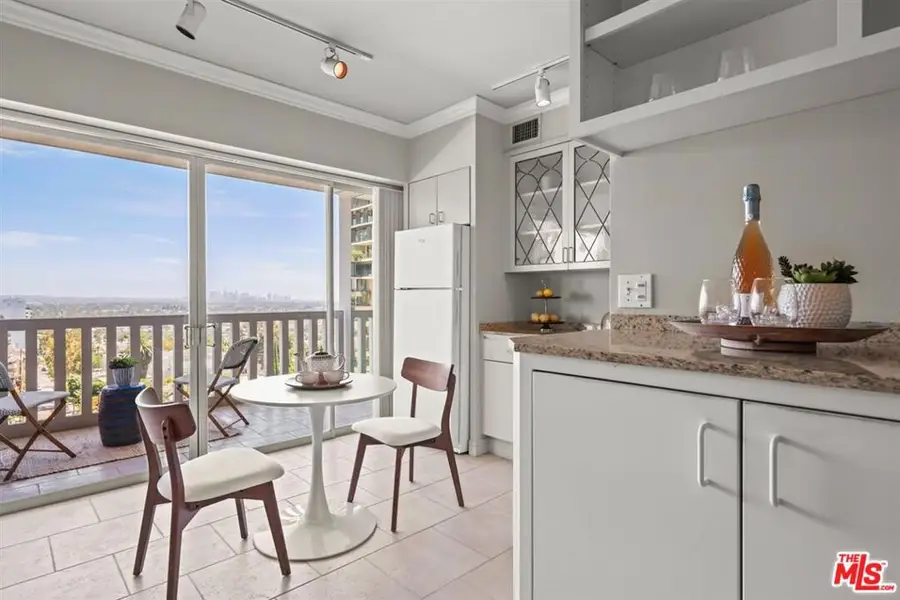 999 N Doheny Drive #806, West Hollywood, CA 90069 - #3