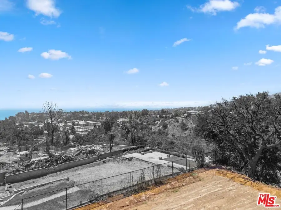 1225 Rimmer Avenue, Pacific Palisades, CA 90272 - #2