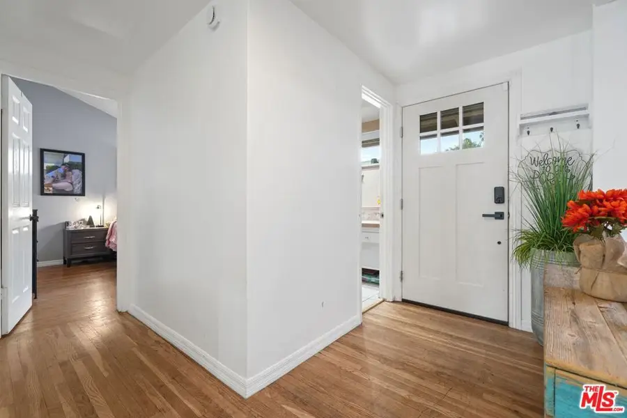 20722 Keswick Street, Winnetka, CA 91306 - Image #3