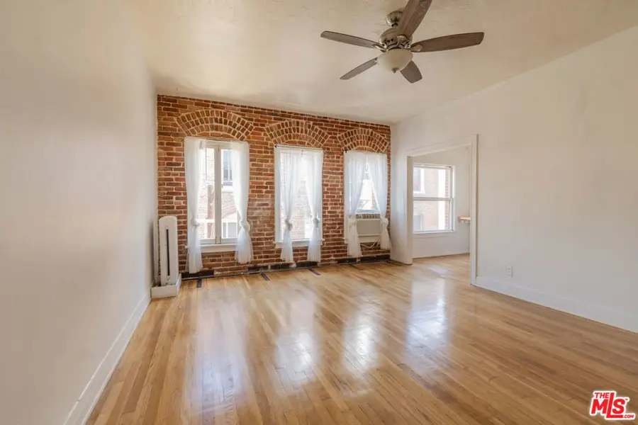 2121 James M Wood Boulevard #411, Los Angeles, CA 90006 - #2