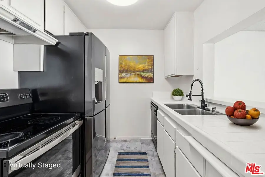 5460 White Oak Avenue #A204, Encino, CA 91316 - Image #3