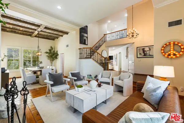 5985 Vista De La Luz, Woodland Hills, CA 91367