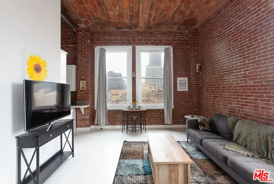 215 W 7th Street #1301, Los Angeles, CA 90014 - Image #2