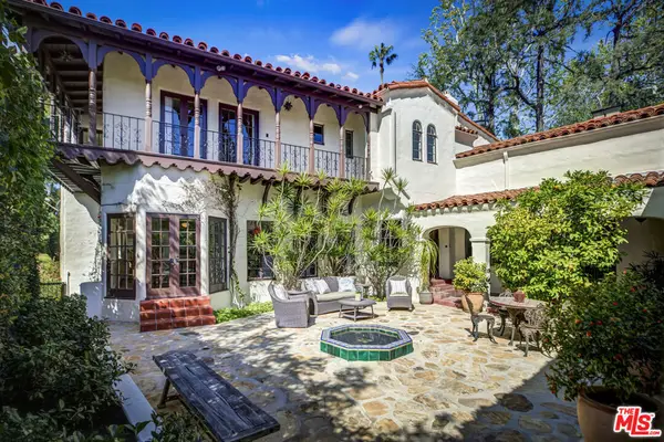 2417 Nottingham Avenue, Los Angeles, CA 90027