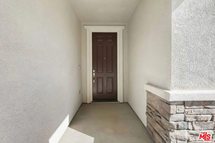 1735 W Newgrove Street, Lancaster, CA 93534 - Image #3