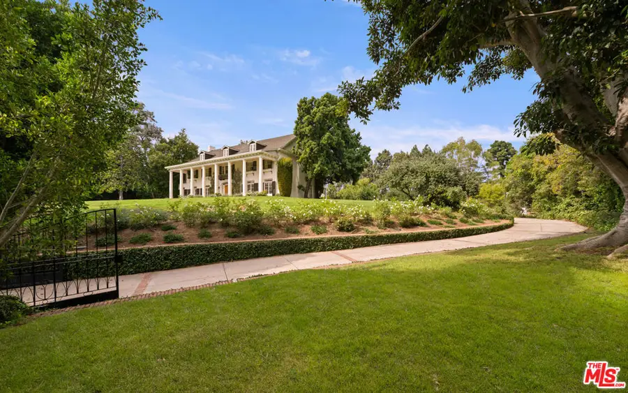 1006 N Crescent Drive, Beverly Hills, CA 90210 - #2