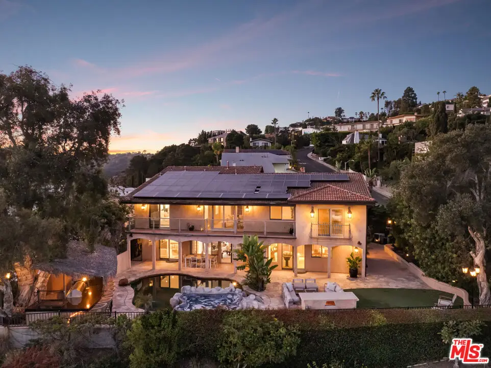 8000 Oceanus Drive, Los Angeles, CA 90046 - #1