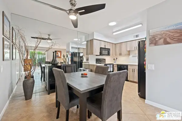 1662 Sunflower Court, Palm Springs, CA 92262