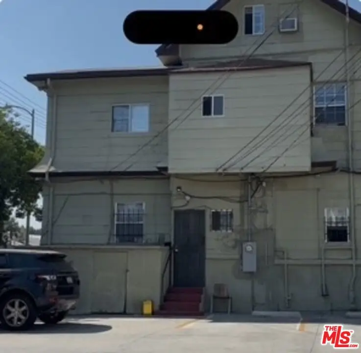 1052 S Westlake Avenue, Los Angeles, CA 90006 - #2