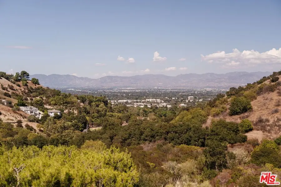 3530 Coy Drive, Sherman Oaks, CA 91423 - Image #2