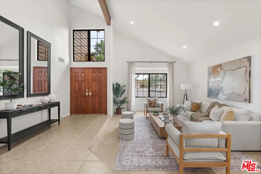 6514 S Copperwood Avenue, Inglewood, CA 90302 - Image #2