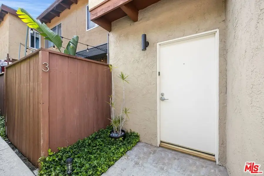 1552 Harvard Street #3, Santa Monica, CA 90404 - Image #3