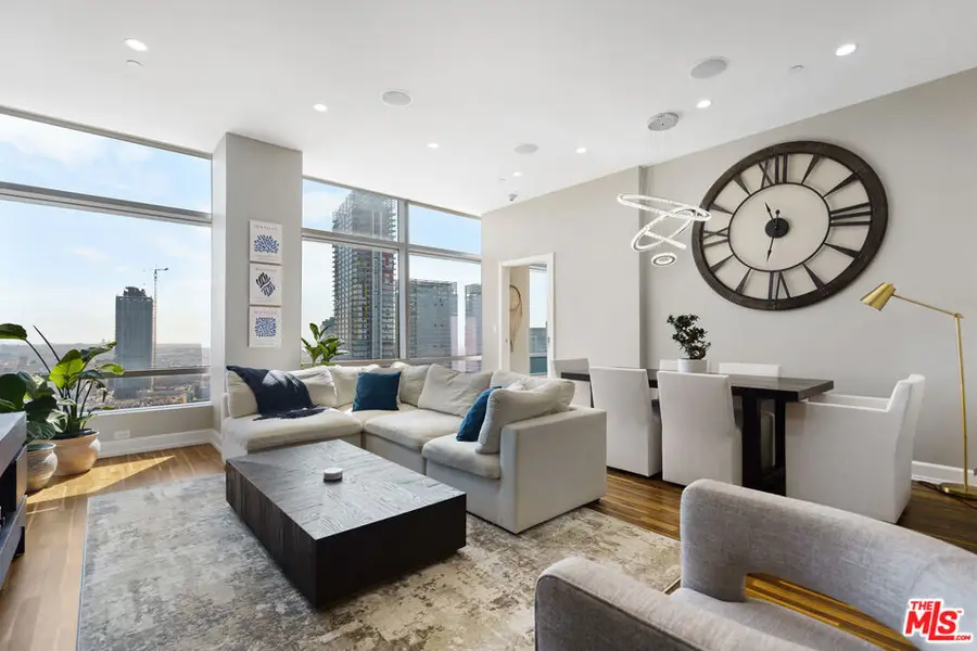 900 W Olympic Boulevard #32G, Los Angeles, CA 90015 - #3