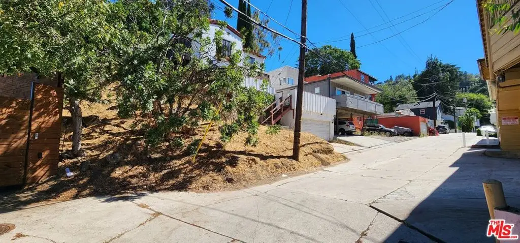 3643 Fredonia Drive, Los Angeles, CA 91307 - #1