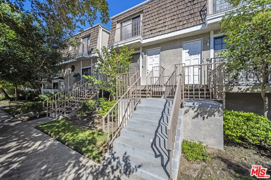 5400 Simpson Avenue #9, Valley Village, CA 91607 - #1