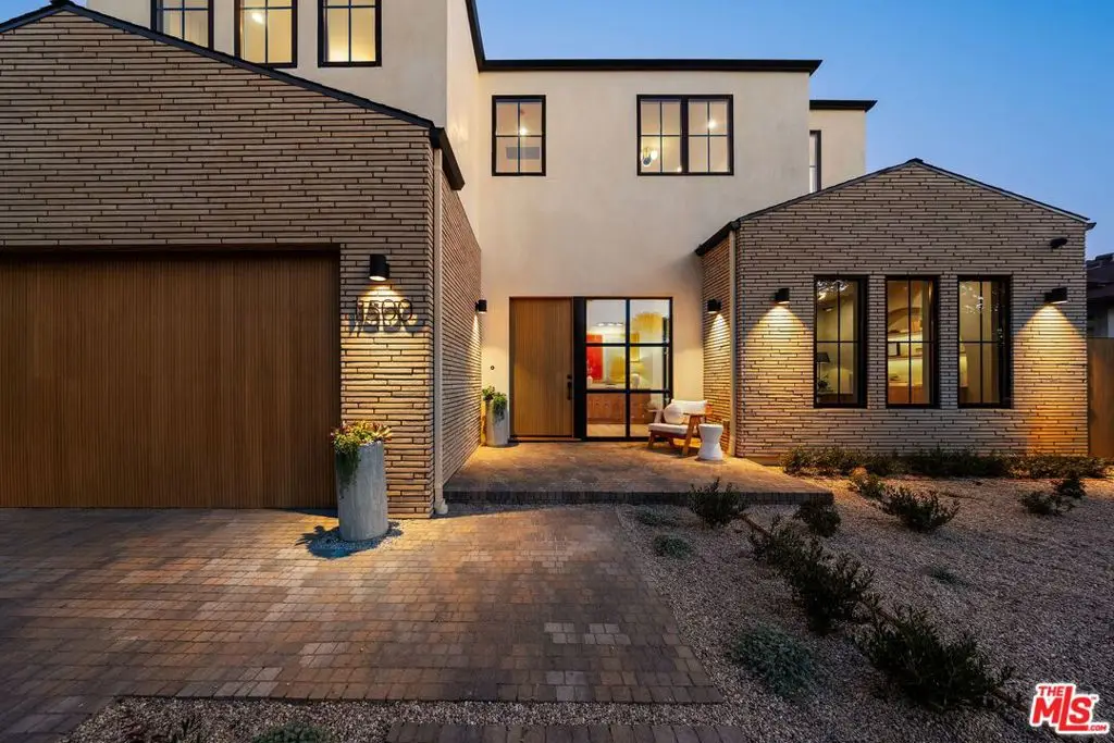 11500 Kingsland Street, Los Angeles, CA 90066 - Image #1