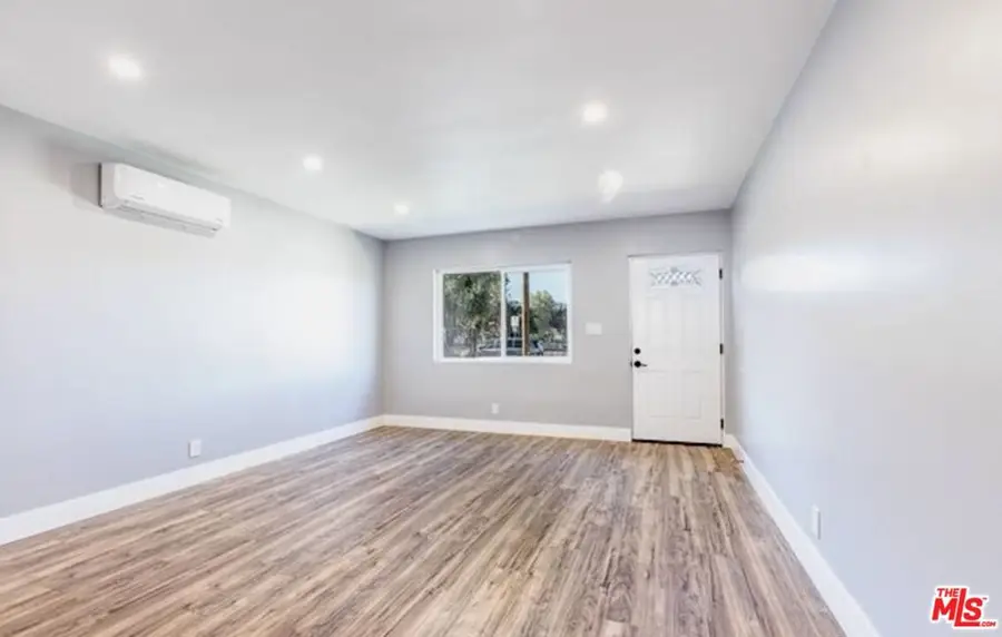 24242 Pine Street, Santa Clarita, CA 91321 - Image #3