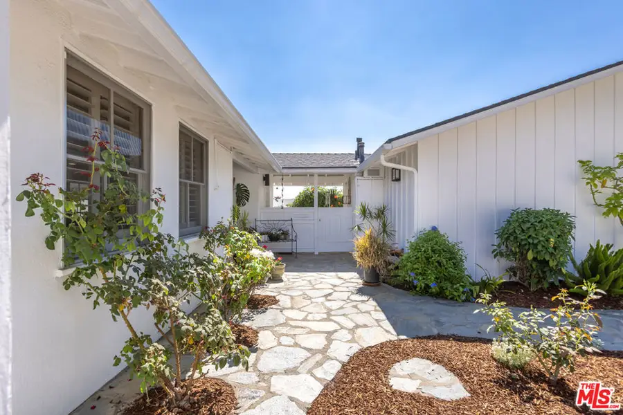 1270 Valley View Avenue, Pasadena, CA 91107 - Image #3