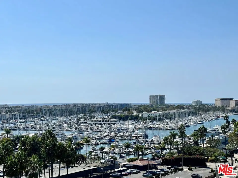 13600 Marina Pointe Drive #1009, Marina Del Rey, CA 90292 - Image #1