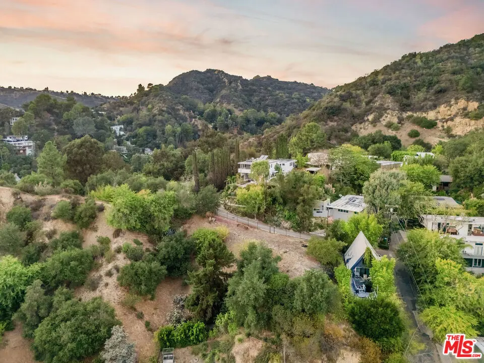 10220 Scenario Lane, Los Angeles, CA 90077 - #1