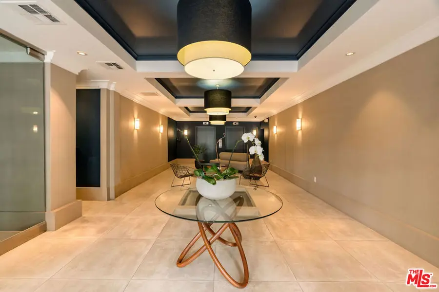 585 N Rossmore Avenue #407, Los Angeles, CA 90004 - #2