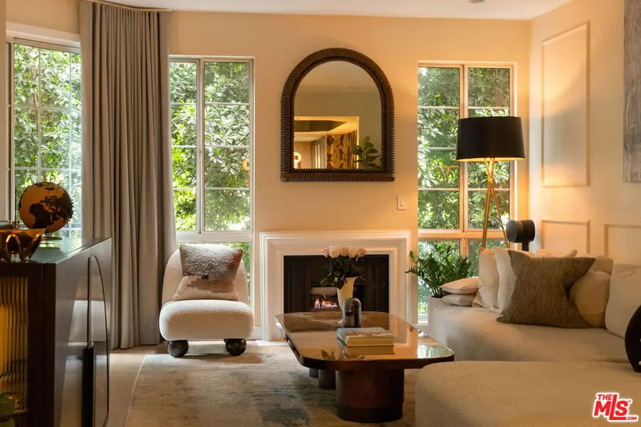 585 N Rossmore Avenue #407, Los Angeles, CA 90004 - #3