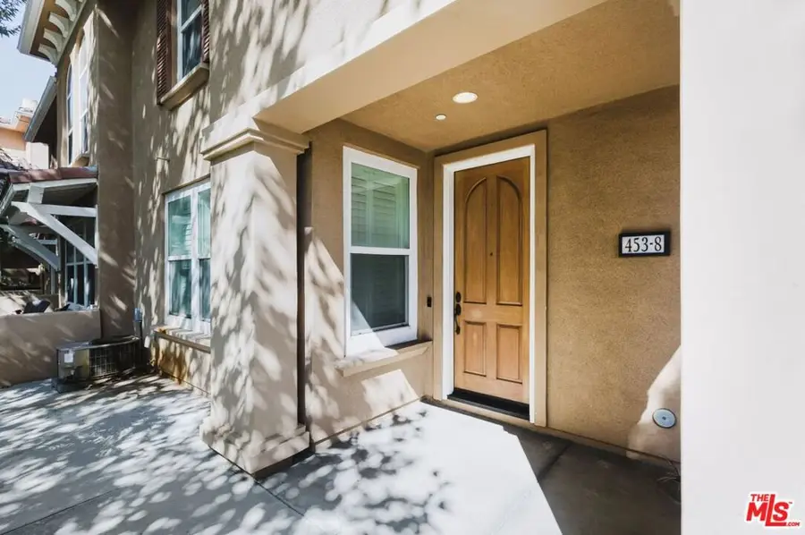 453 N Altadena Drive #8, Pasadena, CA 91107 - Image #2