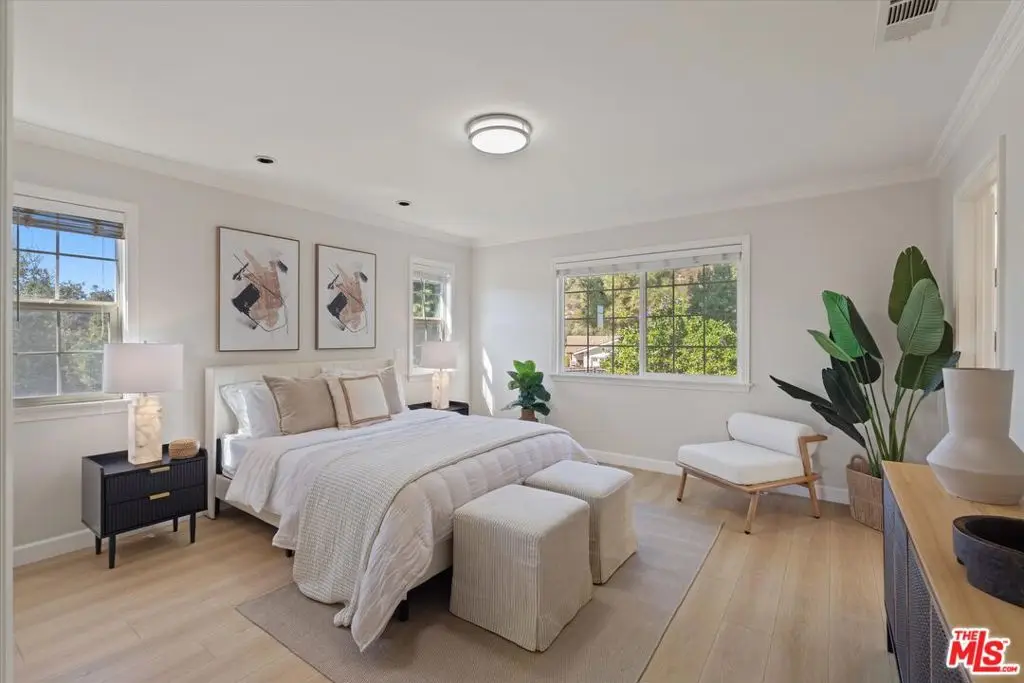 2409 Olive Avenue, La Crescenta, CA 91214 - Image #1