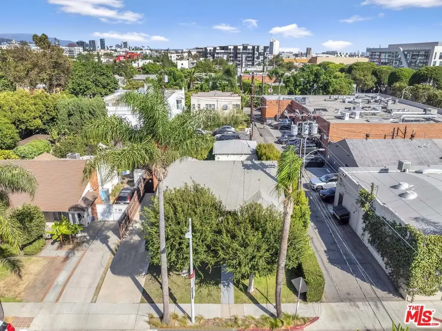 1112 Greenacre Avenue, Los Angeles, CA 90046 - #3