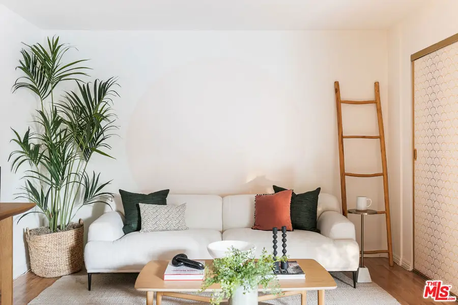 532 N Rossmore Avenue #406, Los Angeles, CA 90004 - #2