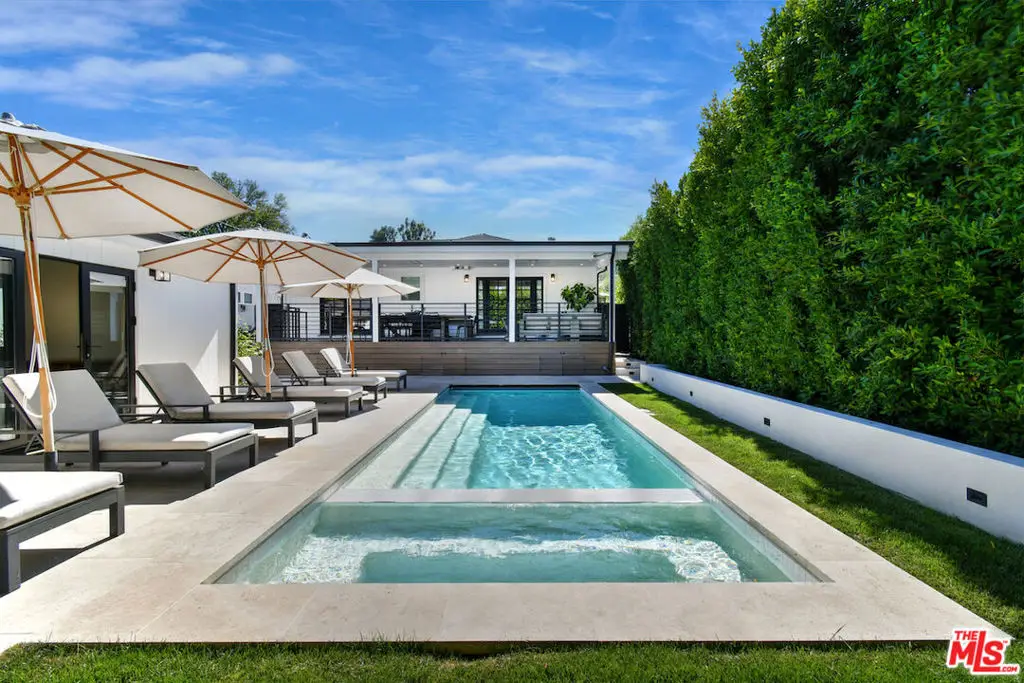 18033 Rosita Street, Encino, CA 91316 - Image #1