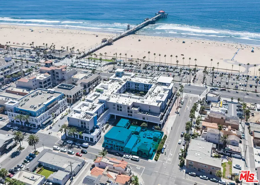 517 Walnut Avenue, Huntington Beach, CA 92648 - #2