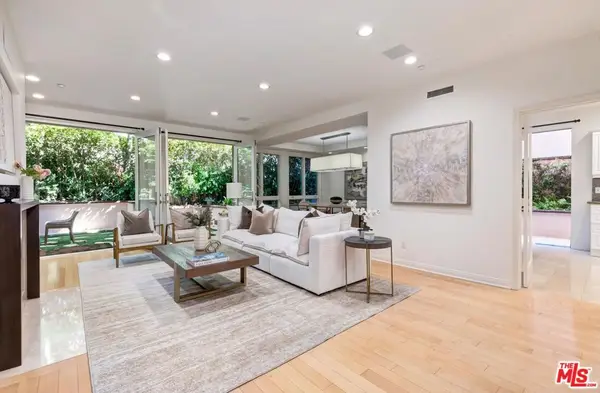 121 N Almont Drive #103, Beverly Hills, CA 90211